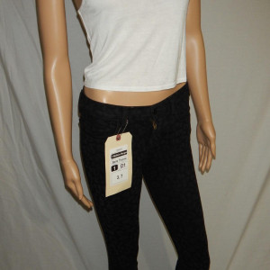 Madison (Bella Thorne) Hero Costume – The DUFF (2015)