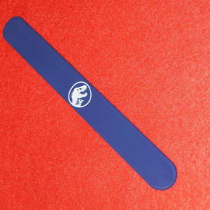 Gray Mitchell's wrist band replica – Jurassic World (2015)