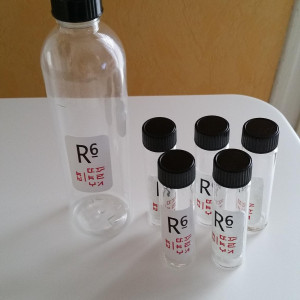 VISITOR'S R6 DRUG VIALS – V (2009)