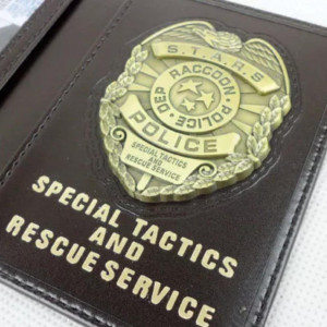Leon S. Kennedys S.T.A.R.S Police ID – Resident Evil (2002)