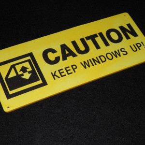 "Caution" sign replica – Jurassic Park (1993)