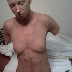 torso and knife – Hellraiser: Deader (2005)