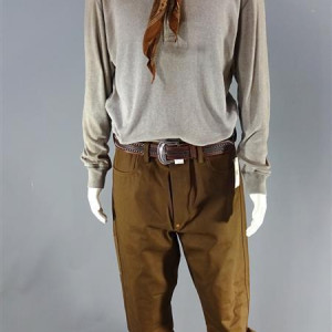 Farraday (Chris Pratt) worn Shirt & Bandana. Production extra hat, belt, pants – The Magnificent Seven (2016)