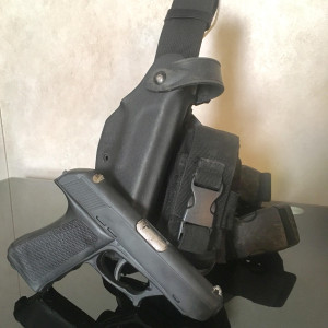 Michelle Forbes "Lieutenant Jackson" screen worn hand gun and holster – The Hunger Games: Mockingjay - Part 2 (2015)