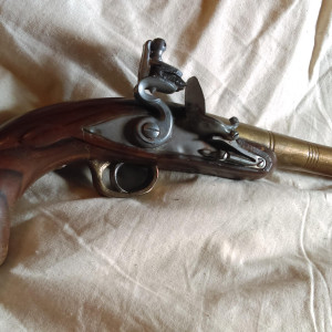 Queen Ann Flintlock Pirate Pistol – Black Sails (2014)