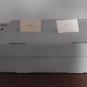 Box From Present From Grandpa – Dirty Grandpa (2016)