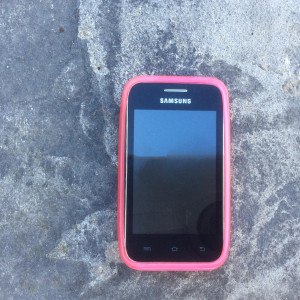 Kendra's Cell Phone – Poltergeist (2015)