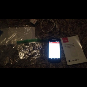 Amy's screen used wedding ring and cellphone – Bad Moms (2016)