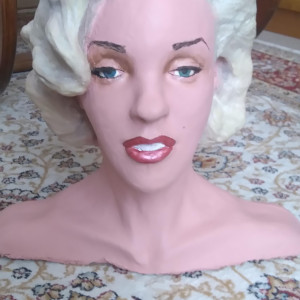 Marilyn Monroe lifesize bust – Gentlemen Prefer Blondes (1953)