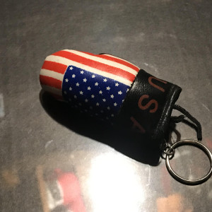 Boxing glove key chain – The Mick (2017)