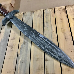 Black Dwarf Sword – The Chronicles of Narnia: The Lion, the Witch and the Wardrobe (2005)