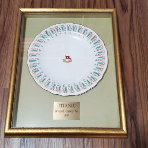 First class plate – Titanic (1997)