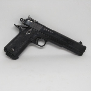 Security Guard's Pistol – Daybreakers (2009)