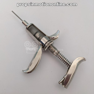 Syringe Device used on Borlu (David Morrissey) – Valerian and the City of a Thousand Planets (2017)