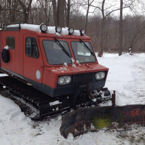 HERO SCREEN USED SNOWCAT THE THING 1982-JOE HARTS THING NATION -2020-2022 – The Thing (1982)