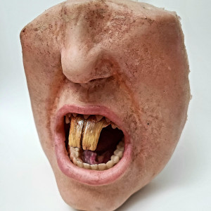 Human Beaver Mouth Transformation SFX – Zombeavers (2014)