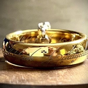 The One Ring – The Lord of the Rings: The Fellowship of the Ring (2001)