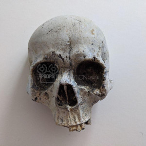 Skull from the temple of Calliech – Cursed (2020)