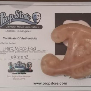 Hero Micropod – eXistenZ (1999)