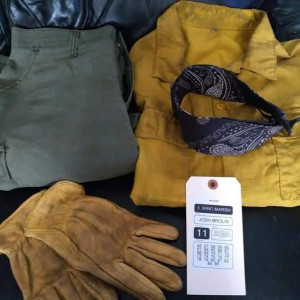 Marsh main costume – Only the Brave (2017)
