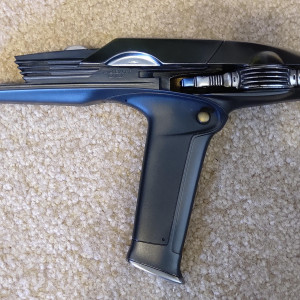 Star Trek: Beyond phaser – Star Trek Beyond (2016)