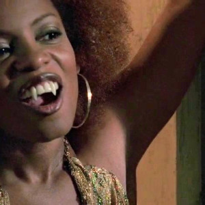 Aunjanue Ellis Screen worn fangs – True Blood (2008)