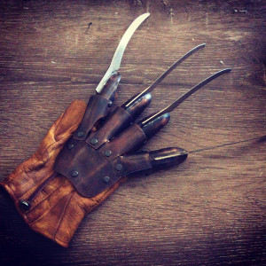 Replica Freddy Krueger Glove – Freddy vs. Jason (2003)