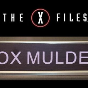 The X-Filles Prop Fox Mulder Desk Name Plate – The X-Files (1993)