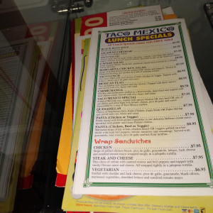 Stack of takeout menus – Harold & Kumar Go to White Castle (2004)