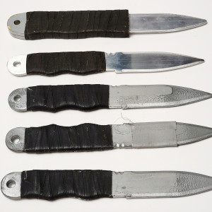 Set of Knives Used To Kill Stan Liddy – Dexter (2006)