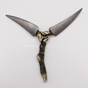 Tilda (Ally Ioannides) /Iron Rabbit Boomerang – Into the Badlands (2015)