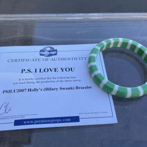 “Holly’s” (Hilary Swank) bracelet – P.S. I Love You (2007)