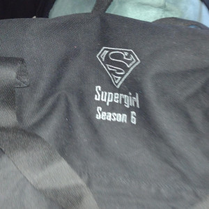 Supergirl season 6 Crew Gift duffle – Supergirl (2015)