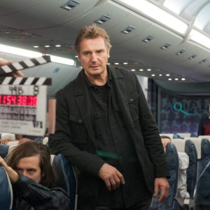 Bill Marks screen worn Shirt – Non-Stop (2014)