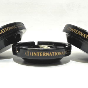 International Showroom Ashtray – Elvis (2022)