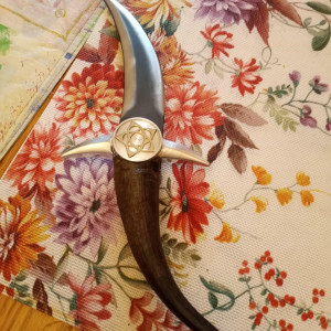 'Horn Handle Ritual Dagger' – Supernatural (2005)