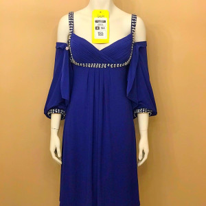 Lynette Scavo Boob Dress – Desperate Housewives (2004)