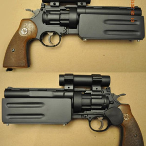 Customized Crosman Paintball revolver – Split Second (1992)