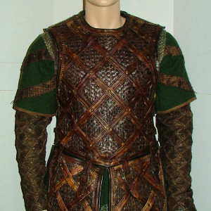 screen worn "Ubbe Ragnarsson" long sleeve tunic & Leather Armor – Vikings (2013)
