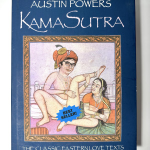 Kama Sutra Book – Austin Powers: The Spy Who Shagged Me (1999)