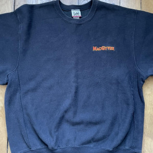 Original Crew Gift Sweat Shirt – MacGyver: Lost Treasure of Atlantis (1994)