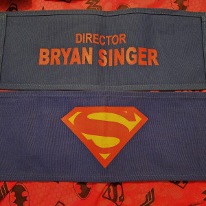 Superman returns driector Bryan Singer and a plain chairbacks – Superman Returns (2006)