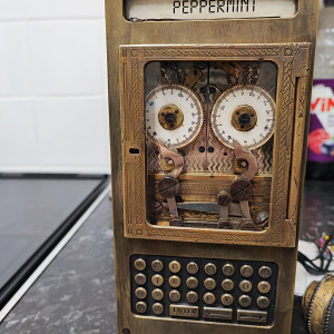 Laundry room lock device – A Series of Unfortunate Events (2017)
