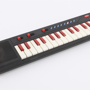 Oompa Loompa Keyboard – Charlie and the Chocolate Factory (2005)