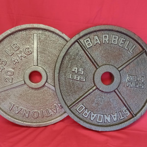 Foam Stunt Barbell Weights – Young Rock (2021)