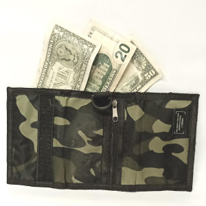 Dot Campbell Wallet – The Wilds (2020)
