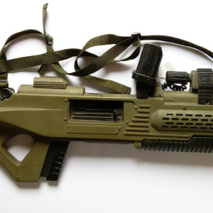Stunt M590 Rifle. – Space: Above and Beyond (1995)
