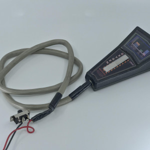 Light Up Hero Oxygen Monitor. – Space: Above and Beyond (1995)