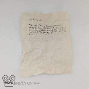 Elizabeth Scrunched Letter – Becoming Elizabeth (2022)