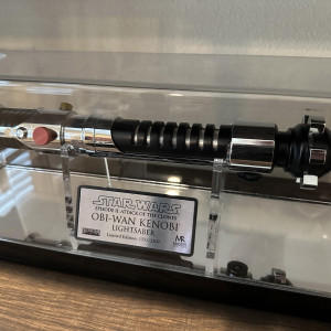 Star Wars Master Replicas Obi-Wan Kenobi Lightsaber EP2:AOTC Limited Edition 1551/2,500 SW-103 – Star Wars: Episode II - Attack of the Clones (2002)